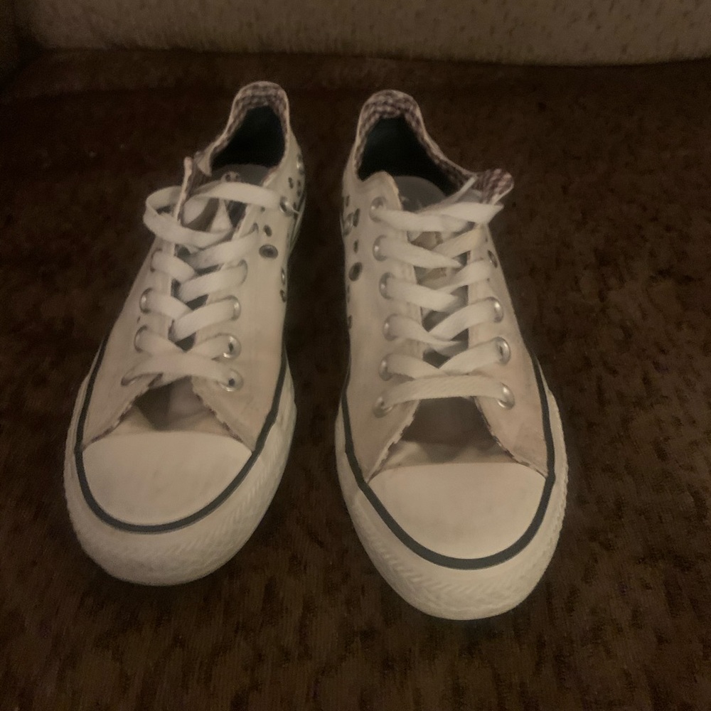 White Converse Chuck Taylor’s  Low Top Sneaks